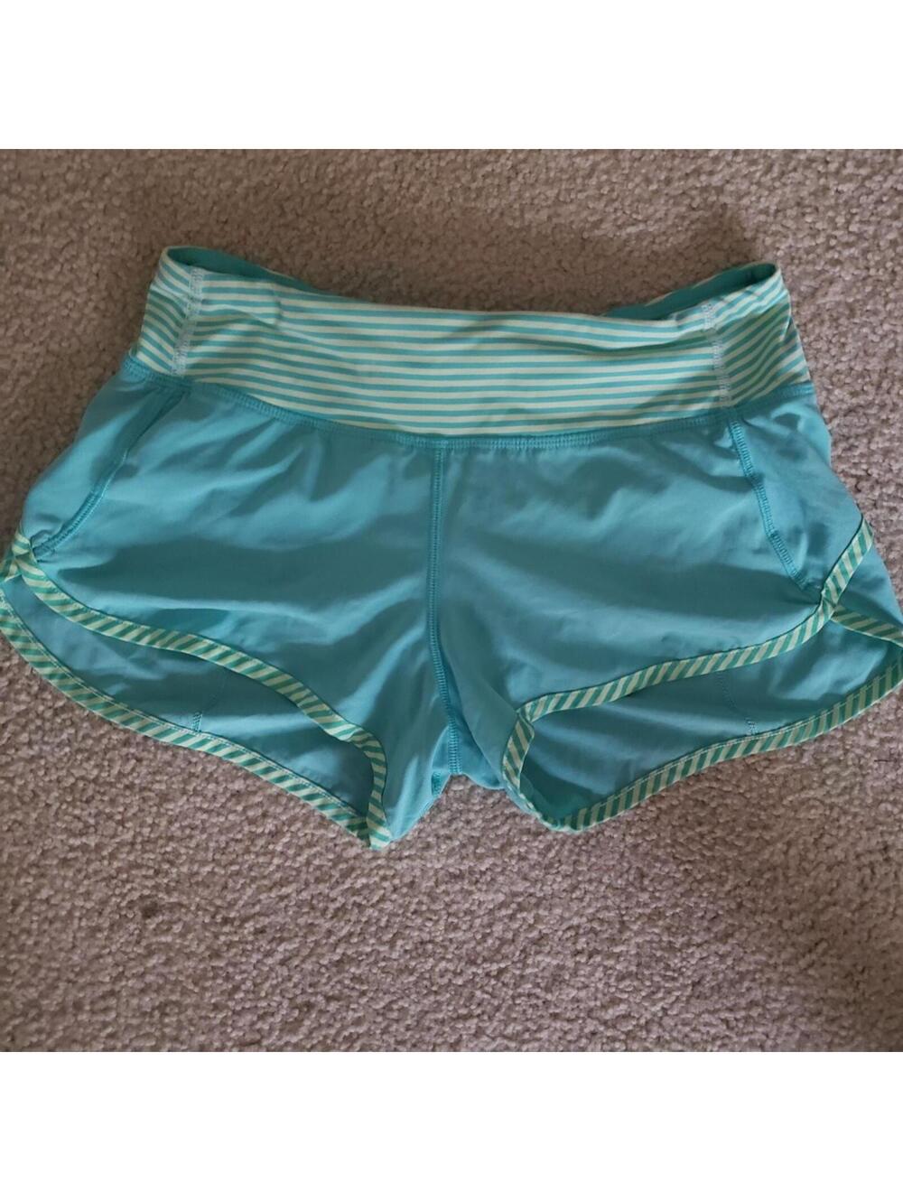 Lululemon shorts women workout sz 2 lime teal